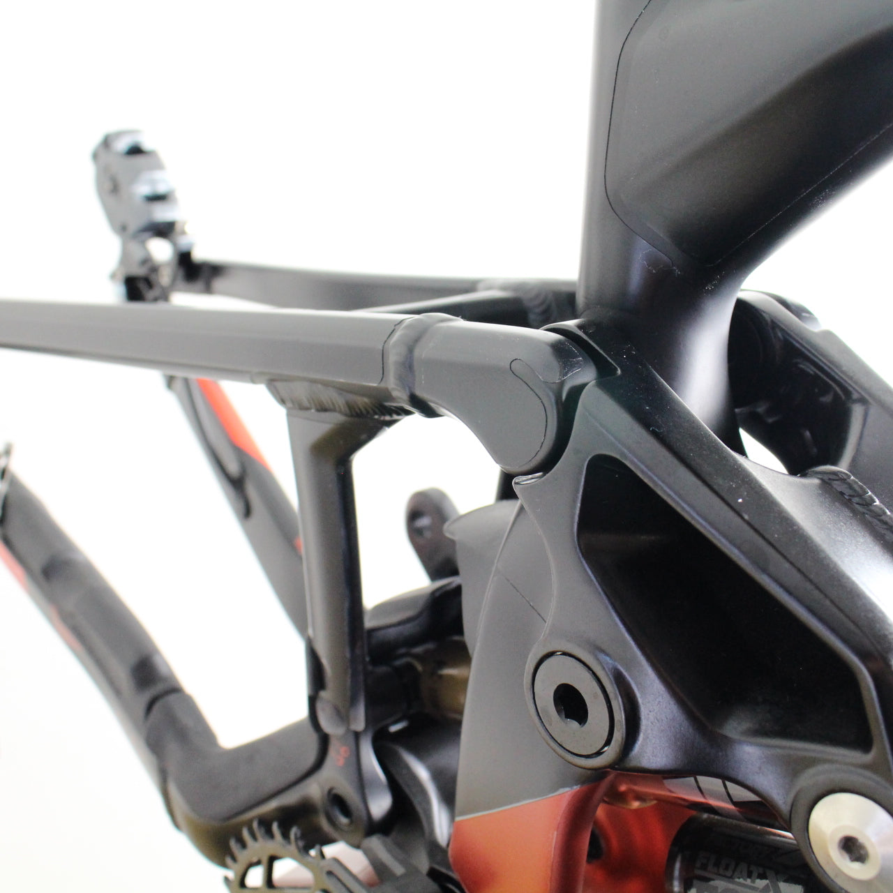 Mondraker Crafty Carbon Front/Aluminium Rear E-Bike 2026 | Frame Protection Kit
