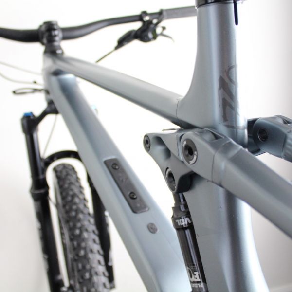 YT Izzo Carbon Front/Aluminium Rear 2022/23 | Frame Protection Kit